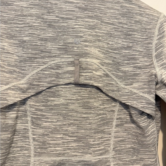 Lululemon Gray Silver Define Women's Jacket EUC Size 8 - Picture 6 of 8